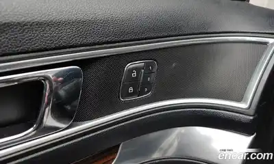 Ford Explorer 2016 2.3 Автомат в Москве № 273469, миниатюра 8