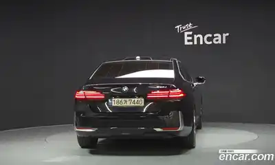 BMW 5-Series 2024 2.0 Автомат в Москве № 281278, миниатюра 3