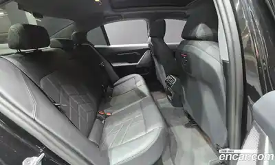 BMW 5-Series 2024 2.0 Автомат в Москве № 281278, миниатюра 9