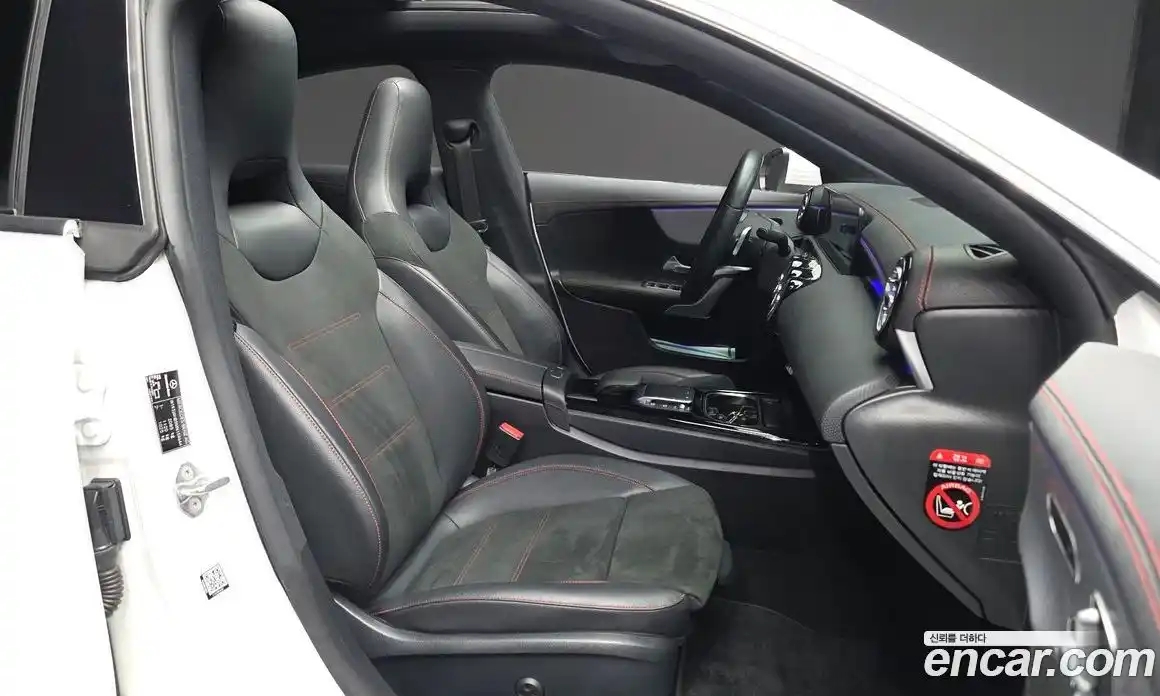 Mercedes-Benz CLA-Class 2021 2.0 Автомат в Москве № 287669, фото 16