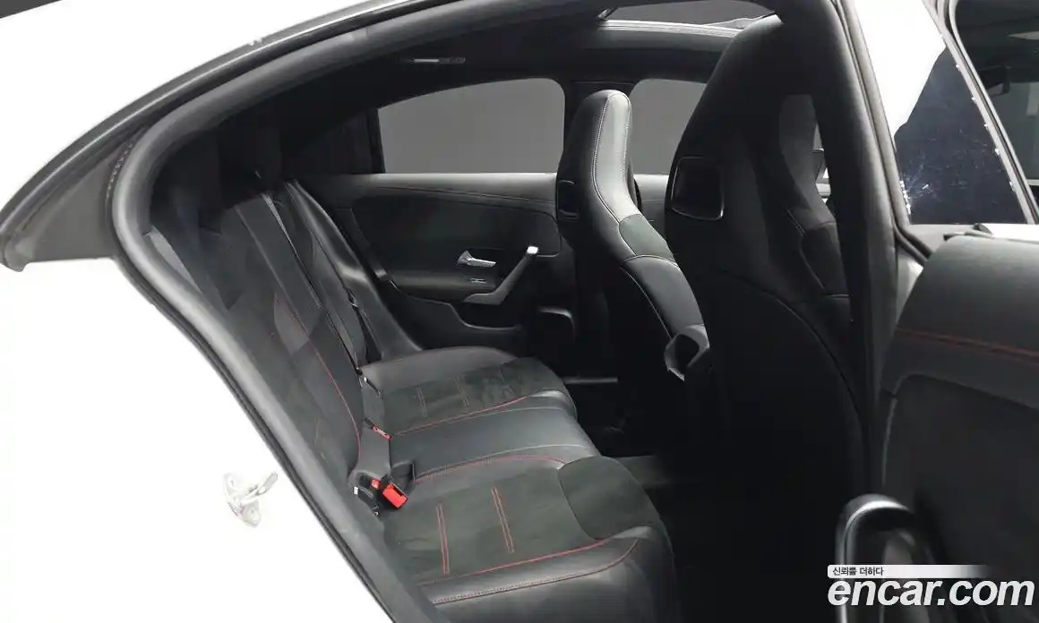 Mercedes-Benz CLA-Class 2021 2.0 Автомат в Москве № 287669, фото 4