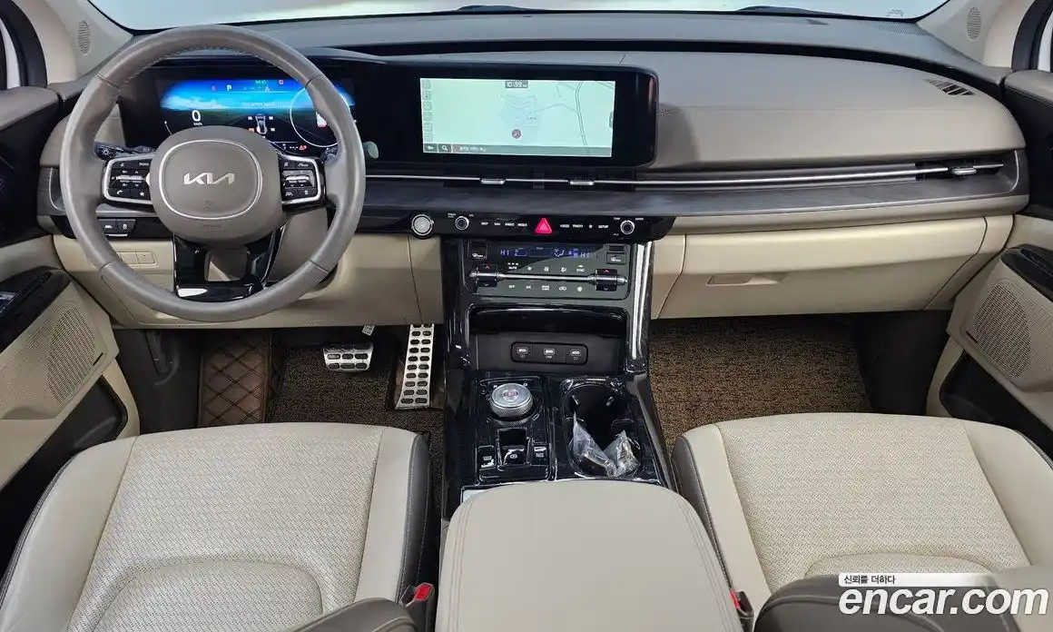 Kia Canival 2023 3.5 Автомат в Москве № 288436, фото 15