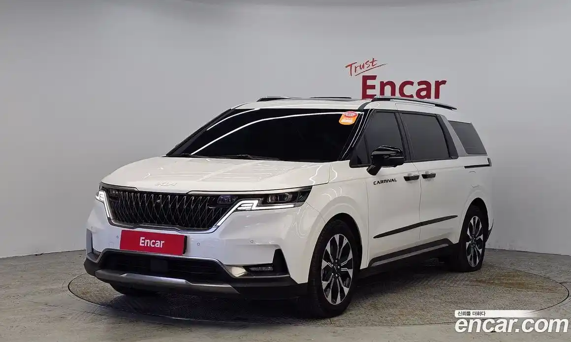 Kia Canival 2023 3.5 Автомат в Москве № 288436, фото 19