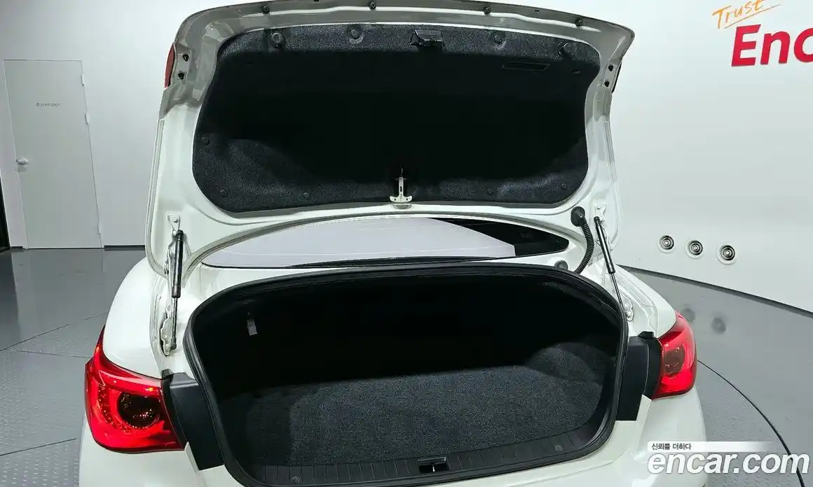 Infiniti Q50 2016 2.1 Автомат в Москве № 295000, фото 16