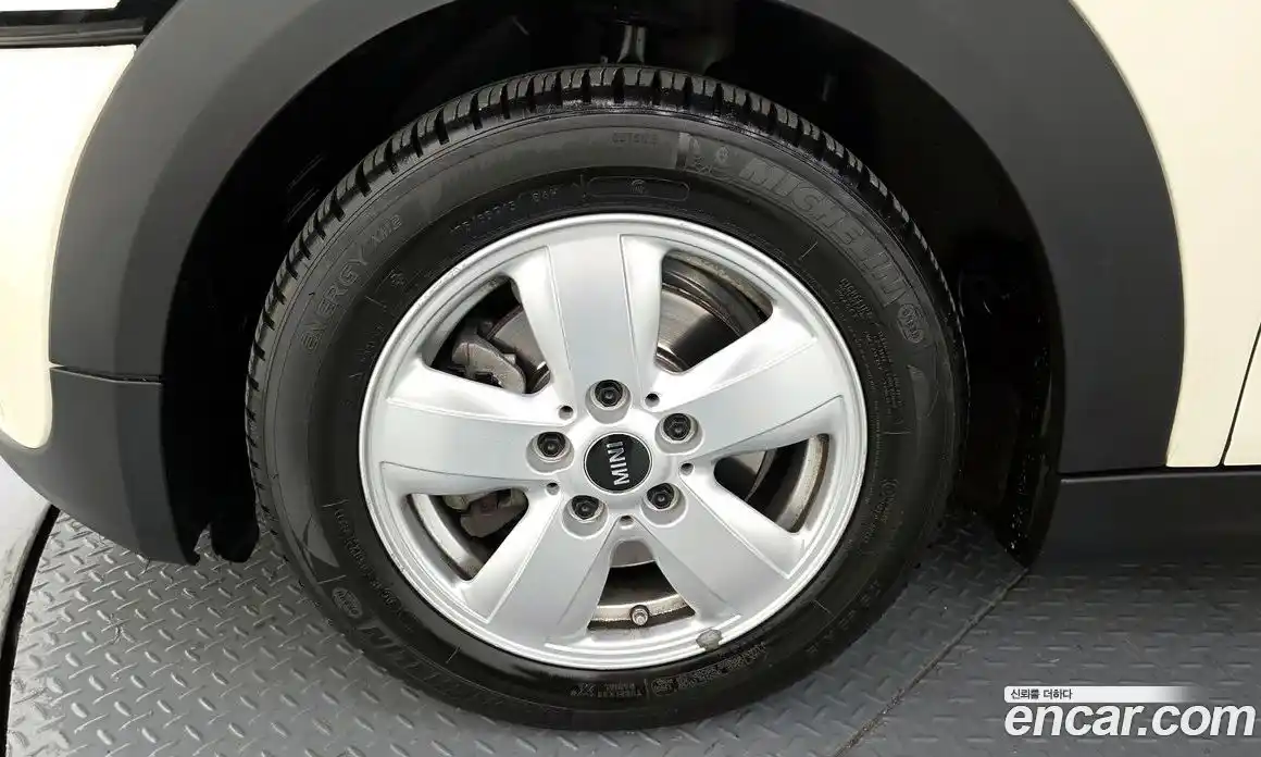 Mini Cooper 2015 1.5 Автомат в Москве № 299587, фото 17