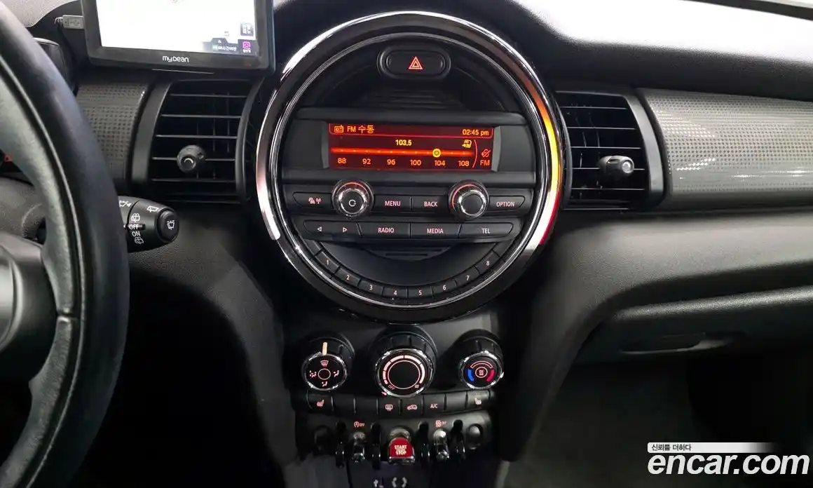 Mini Cooper 2015 1.5 Автомат в Москве № 299587, фото 6