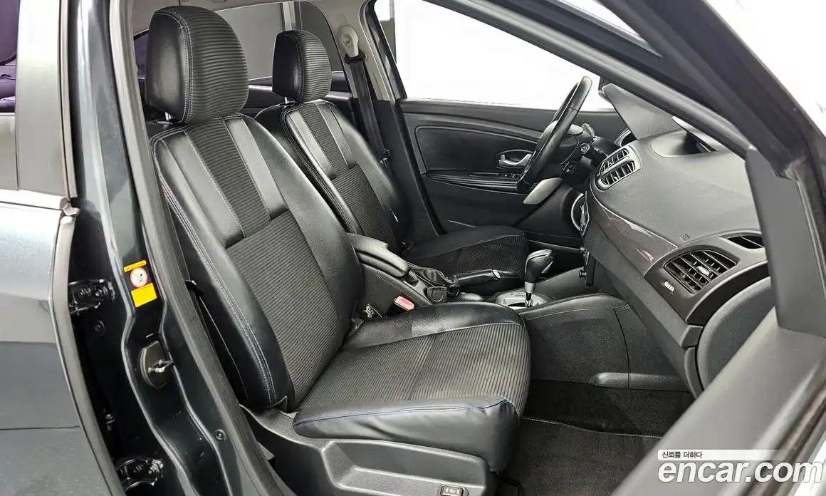 Renault SM3 2012 1.6 Автомат в Москве № 300821, фото 14