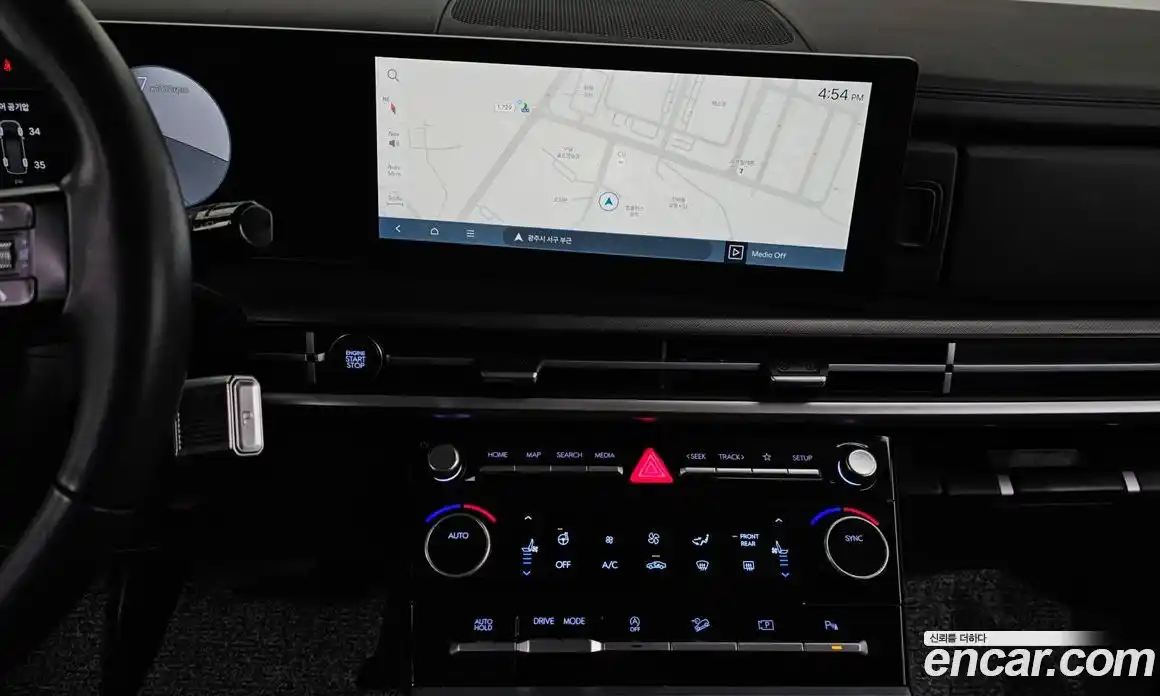 Hyundai Santa Fe 2024 2.5 Автомат в Москве № 303958, фото 17