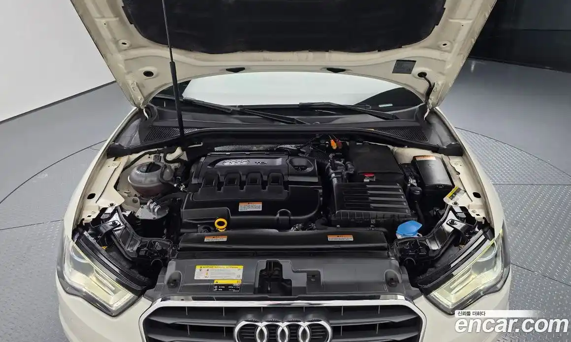 Audi A3 2014 2.0 Автомат в Москве № 312080, фото 16