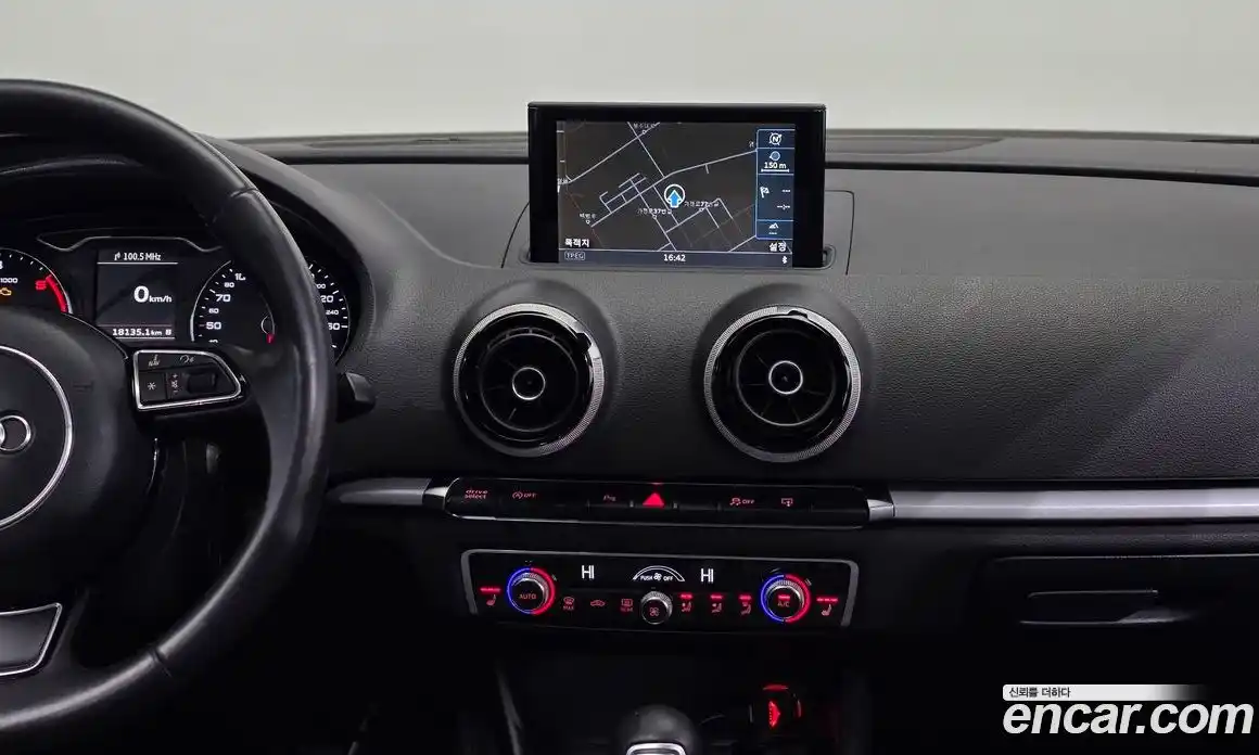 Audi A3 2014 2.0 Автомат в Москве № 312080, фото 9