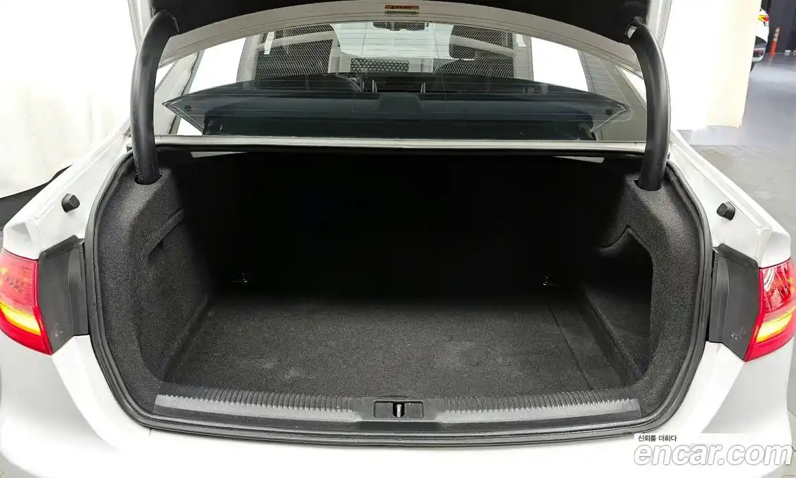 Audi A4 2014 2.0 Автомат в Москве № 312150, фото 15