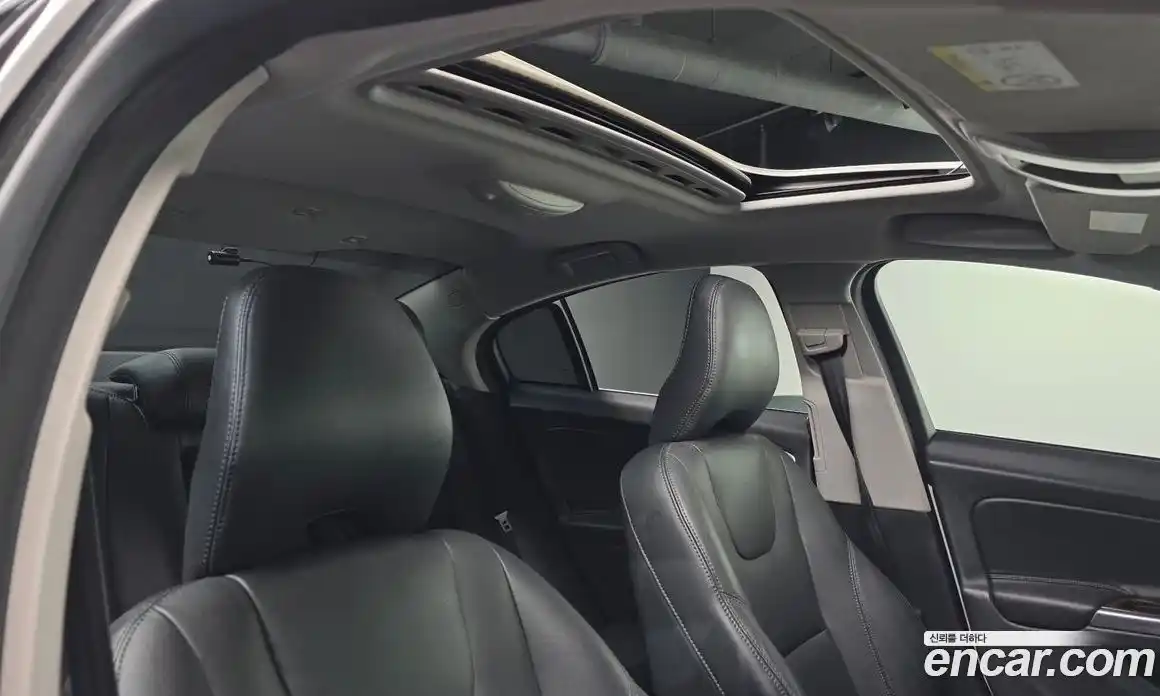 Volvo S60 2018 2.0 Автомат в Москве № 312599, фото 15