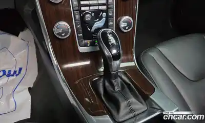 Volvo S60 2018 2.0 Автомат в Москве № 312599, миниатюра 3