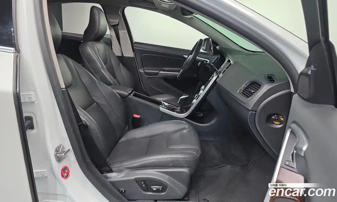 Volvo S60 2018 2.0 Автомат в Москве № 312599, фото 6