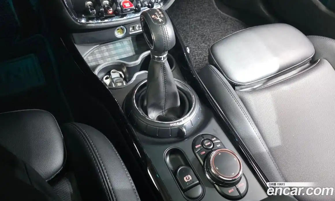 Mini Clubman 2018 1.5 Автомат в Москве № 317173, фото 19