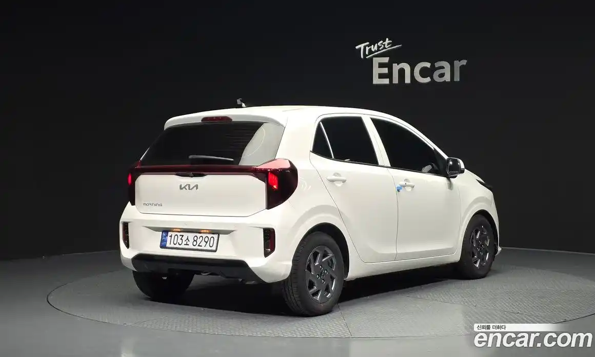 Kia Morning 2024 1.0 Автомат в Москве № 320673, фото 1