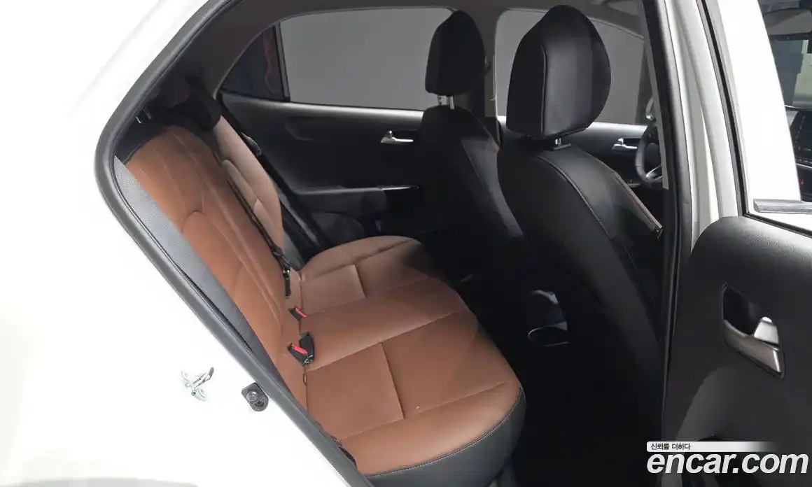 Kia Morning 2024 1.0 Автомат в Москве № 320673, фото 9