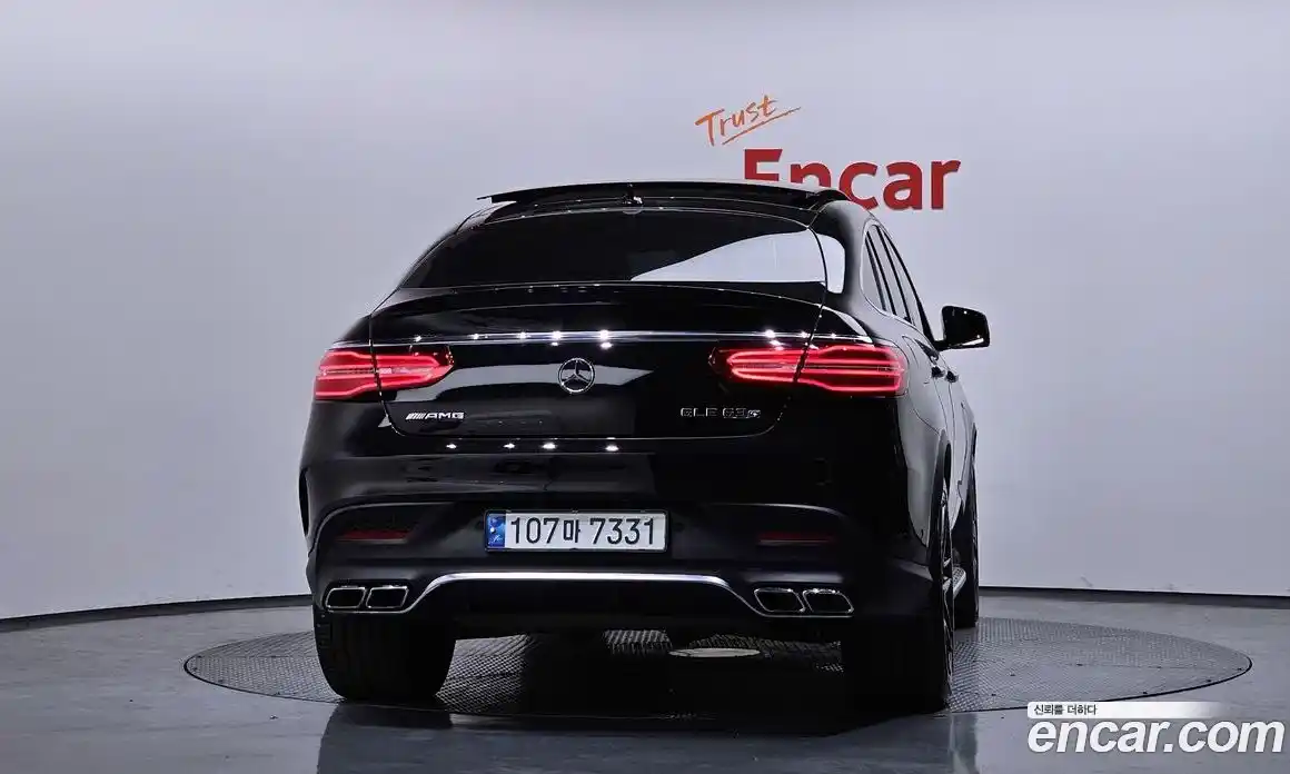 Mercedes-Benz GLE-Class 2018 5.5 Автомат в Москве № 323483, фото 16