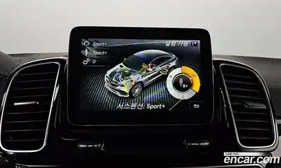 Mercedes-Benz GLE-Class 2018 5.5 Автомат в Москве № 323483, миниатюра 3