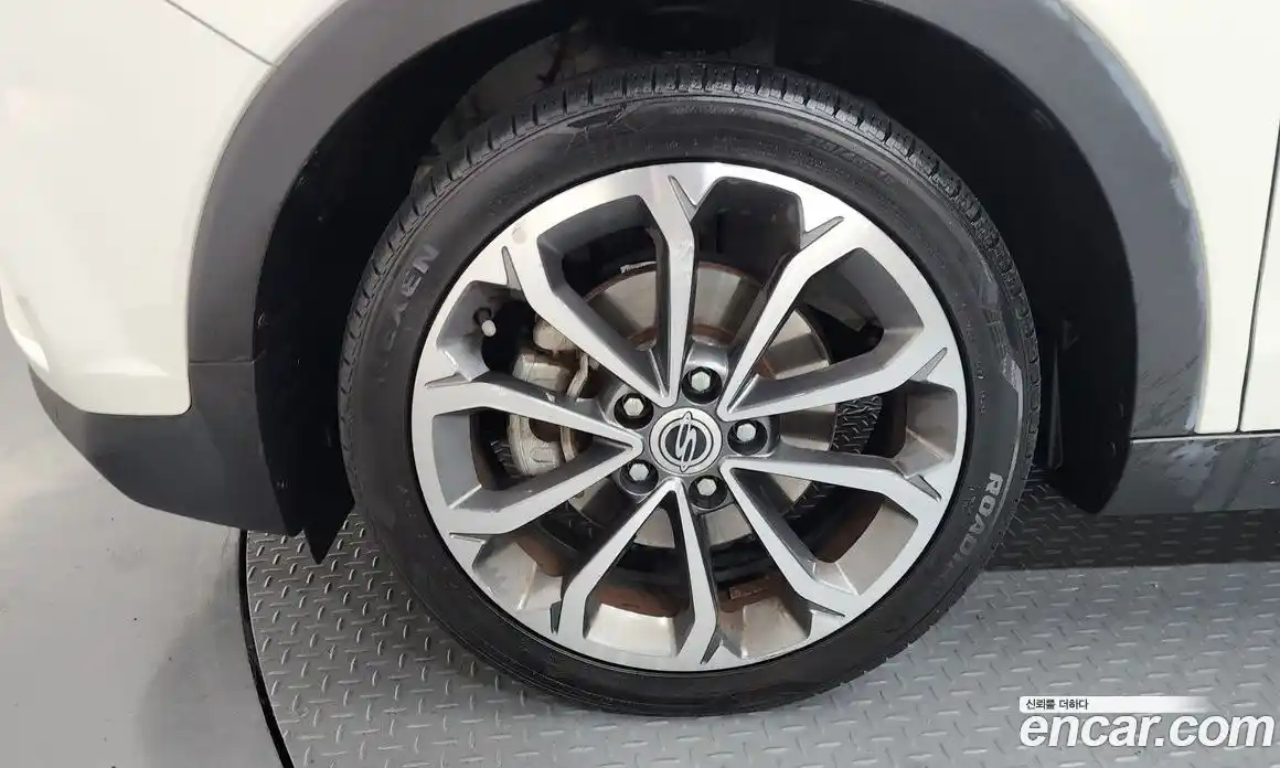 SsangYong TIBOLI 2019 1.6 Автомат в Москве № 32632, фото 17