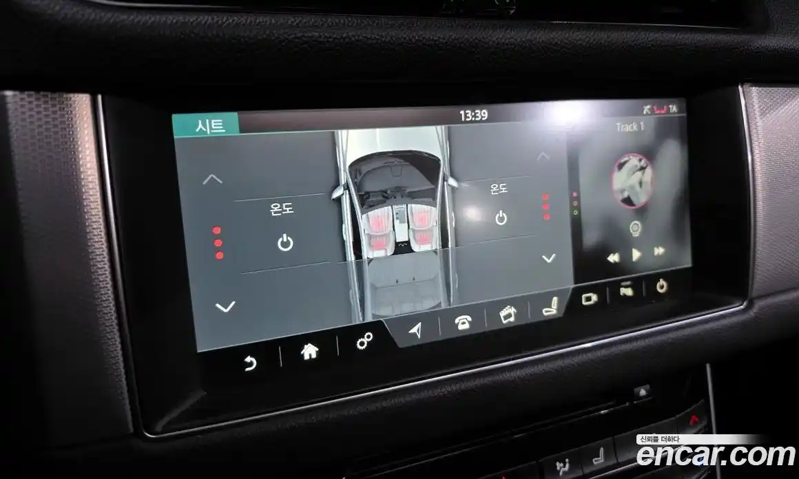 Jaguar XF 2017 2.0 Автомат в Москве № 331474, фото 14