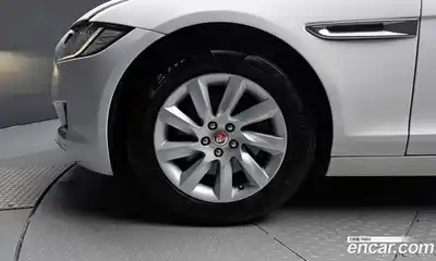 Jaguar XF 2017 2.0 Автомат в Москве № 331474, миниатюра 5