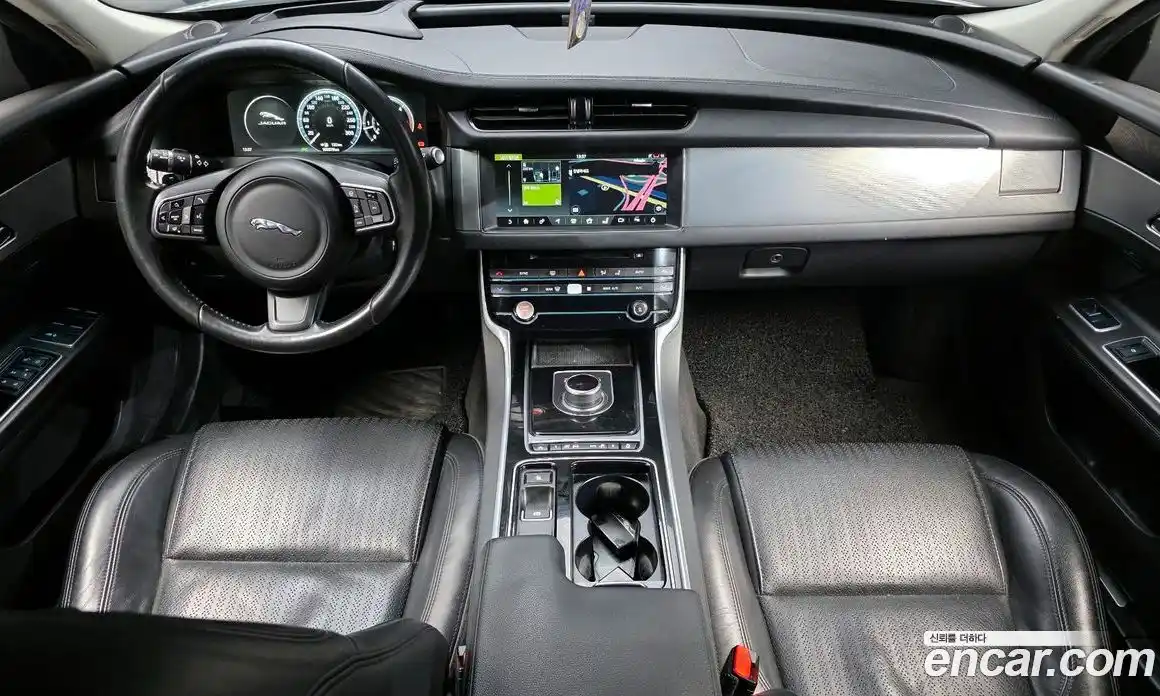 Jaguar XF 2017 2.0 Автомат в Москве № 331474, фото 7