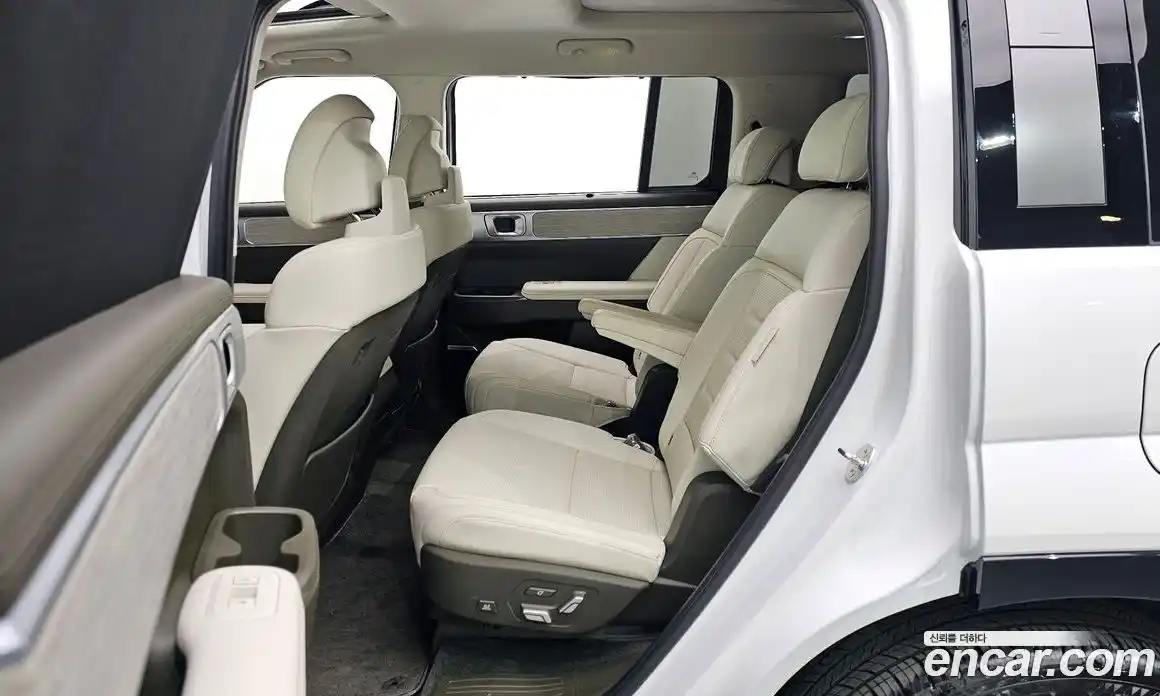 Hyundai Santa Fe 2024 1.6 Автомат в Москве № 334670, фото 13