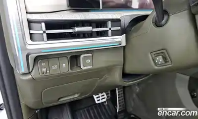 Hyundai Santa Fe 2024 1.6 Автомат в Москве № 334670, миниатюра 8