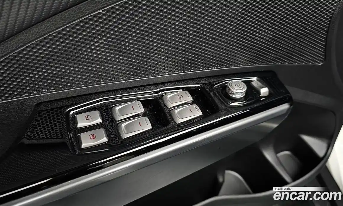 SsangYong TIBOLI 2018 1.6 Автомат в Москве № 34093, фото 19