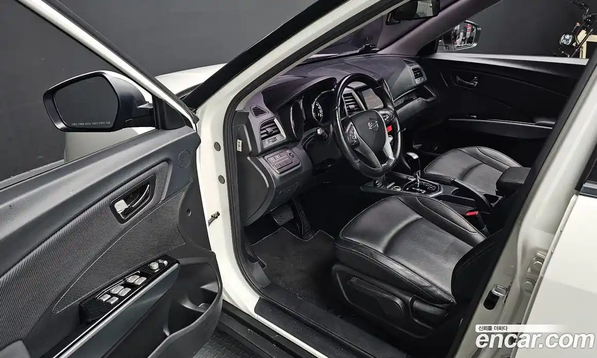 SsangYong TIBOLI 2018 1.6 Автомат в Москве № 34093, фото 3