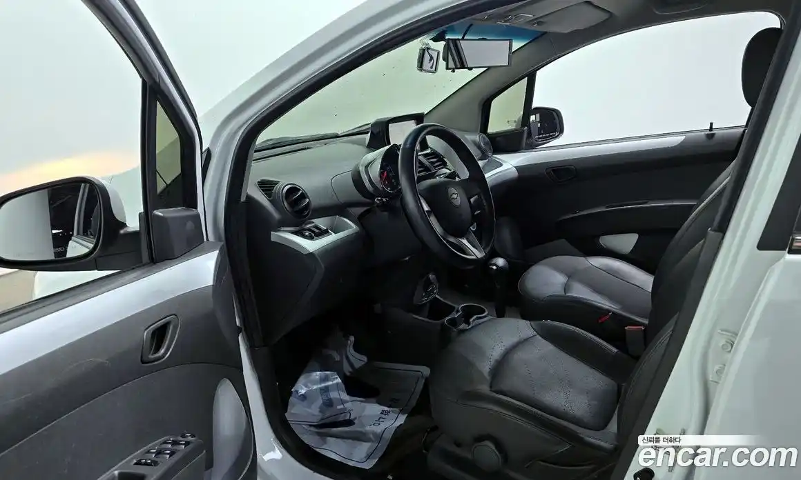 Chevrolet Spark 2014 1.0 Автомат в Москве № 37131, фото 3