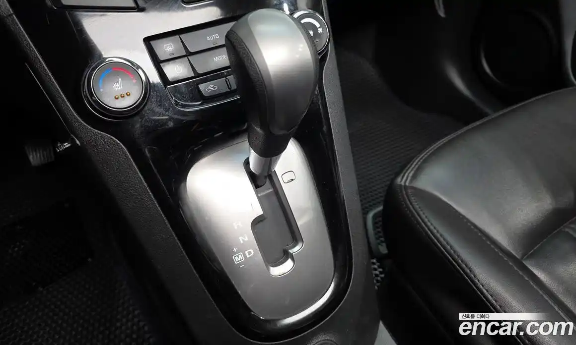 Chevrolet Orlando 2012 2.0 Автомат в Москве № 37725, фото 4