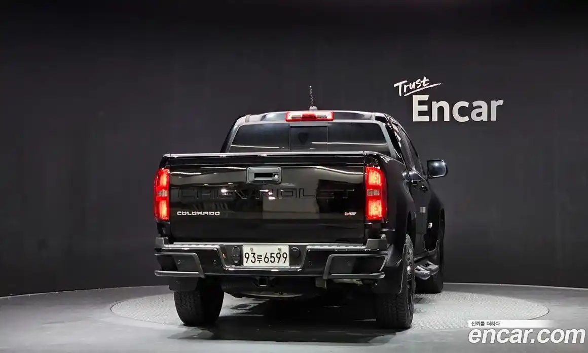 Chevrolet Colorado 2021 3.6 Автомат в Москве № 42271, фото 17