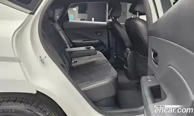 Hyundai Kona 2023 1.6 Автомат в Москве № 46165, миниатюра 7