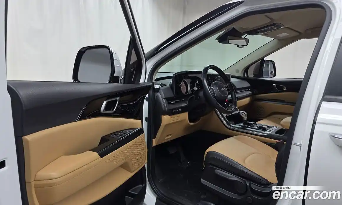 Kia Canival 2023 2.2 Автомат в Москве № 54583, фото 12