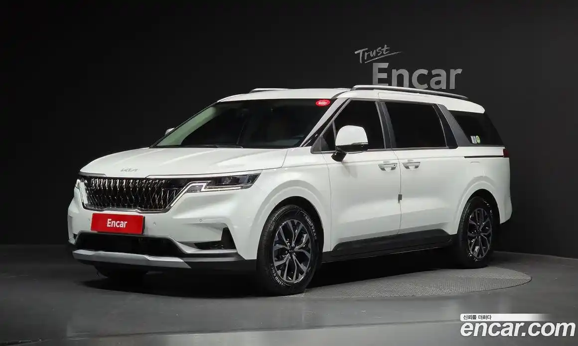 Kia Canival 2023 2.2 Автомат в Москве № 54583, фото 10