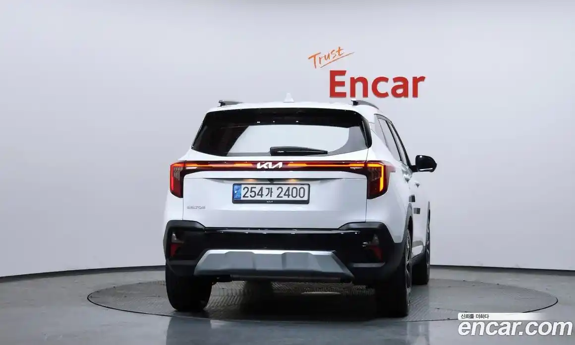 Kia Seltos 2023 1.6 Автомат в Москве № 54988, фото 17