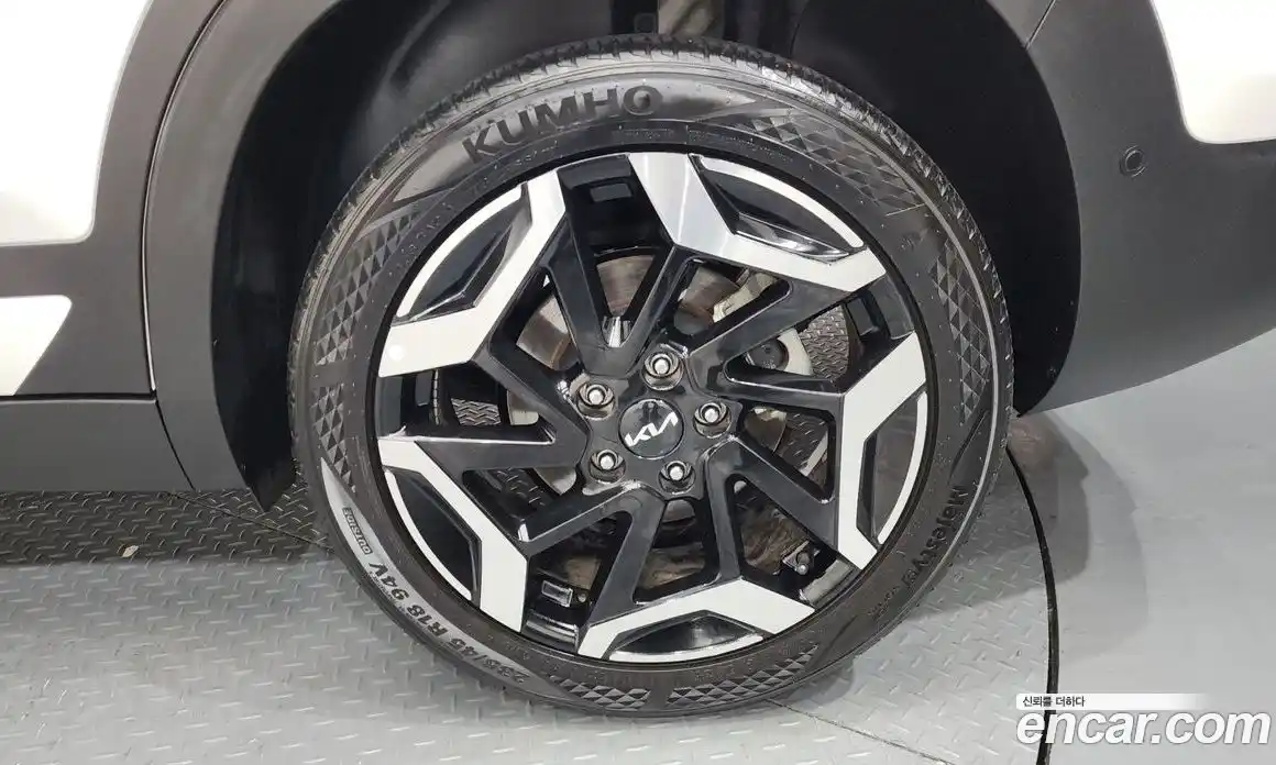 Kia Seltos 2023 1.6 Автомат в Москве № 54988, фото 18