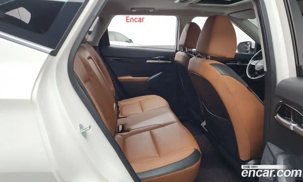 Kia Seltos 2023 1.6 Автомат в Москве № 54988, фото 7