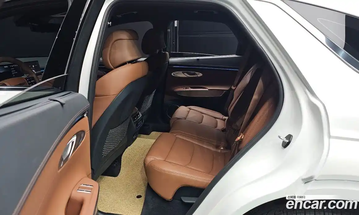 Genesis GV70 2025 2.5 Автомат в Москве № 57050, фото 20