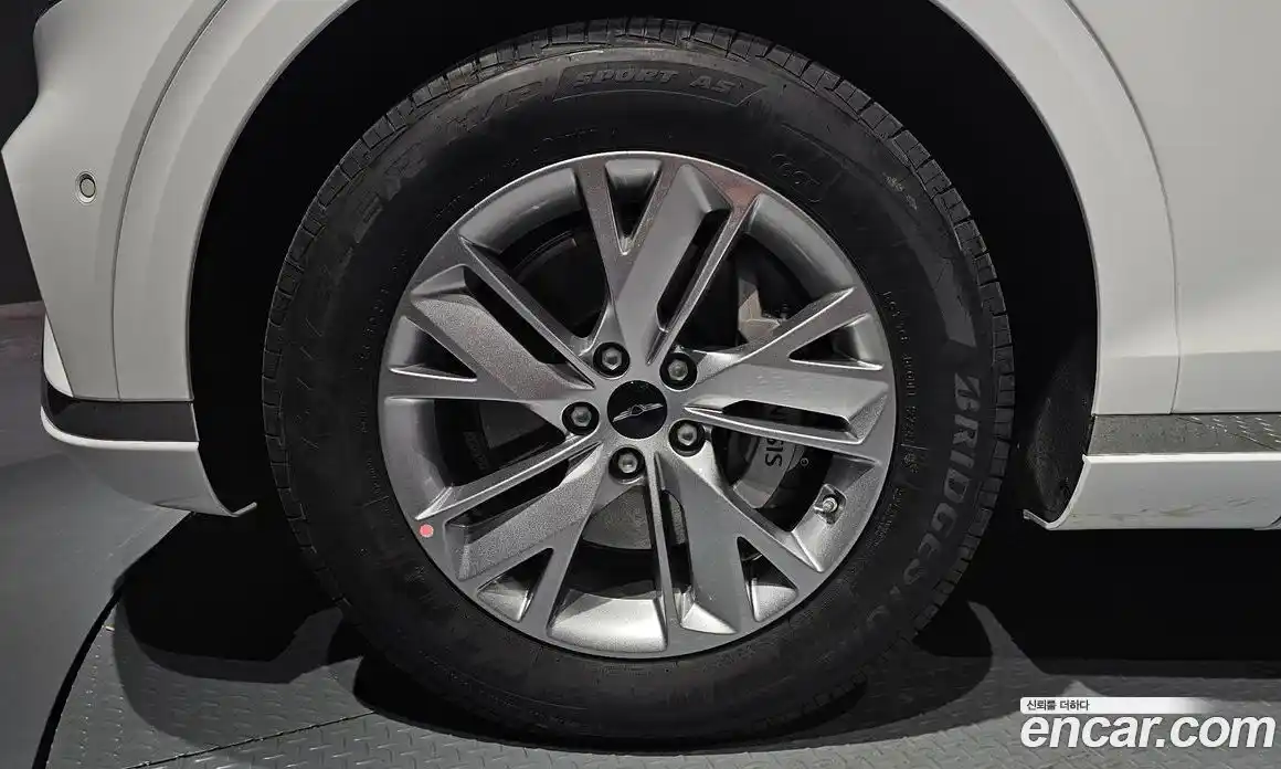 Genesis GV70 2025 2.5 Автомат в Москве № 57050, фото 7