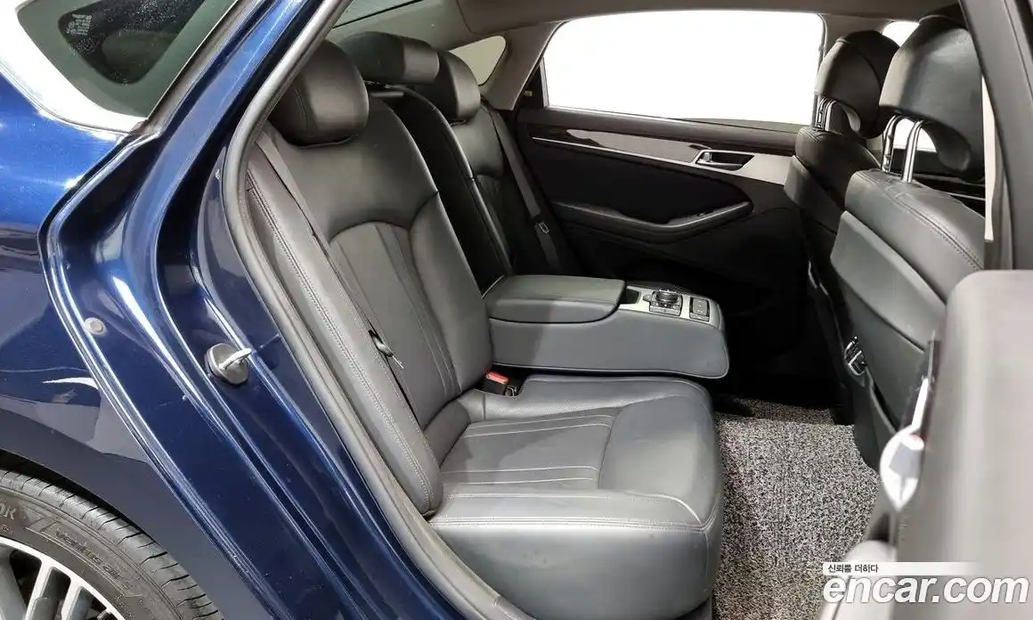 Genesis G80 2018 3.3 Автомат в Москве № 57895, фото 20