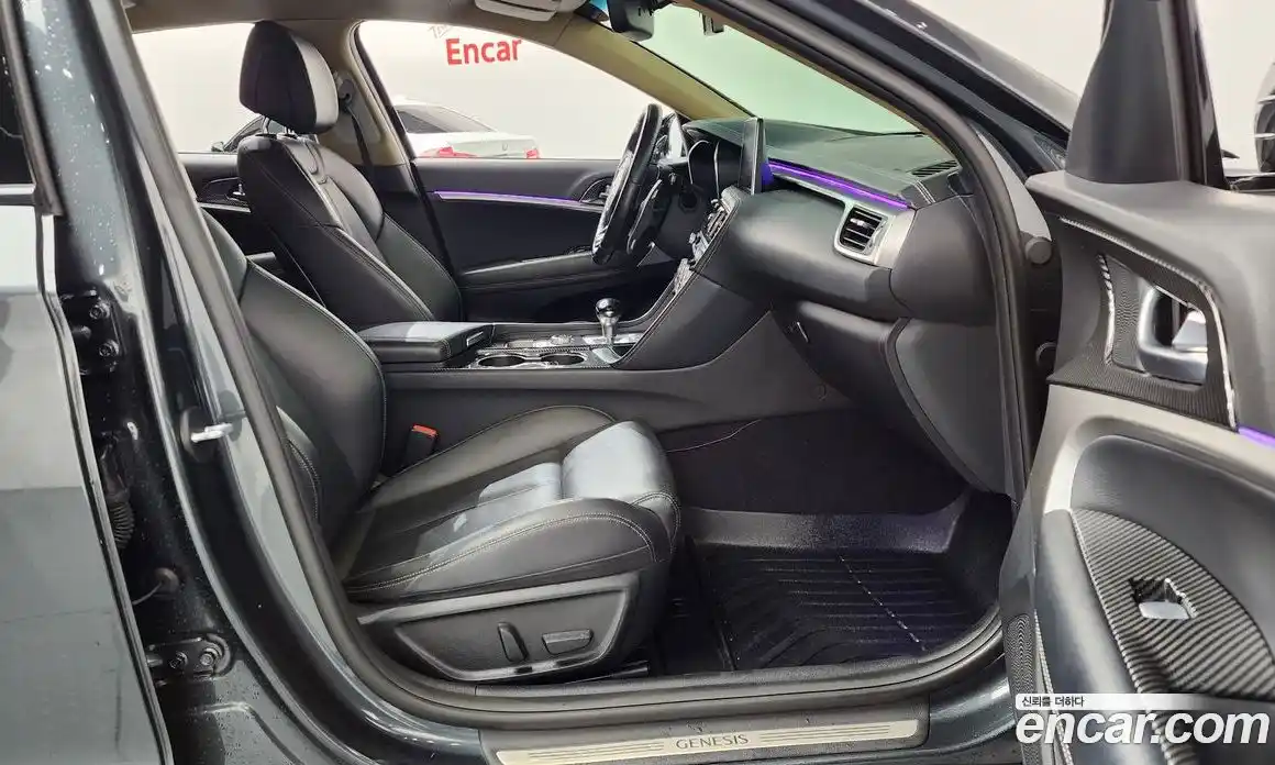 Genesis G70 2018 2.0 Автомат в Москве № 59093, фото 13