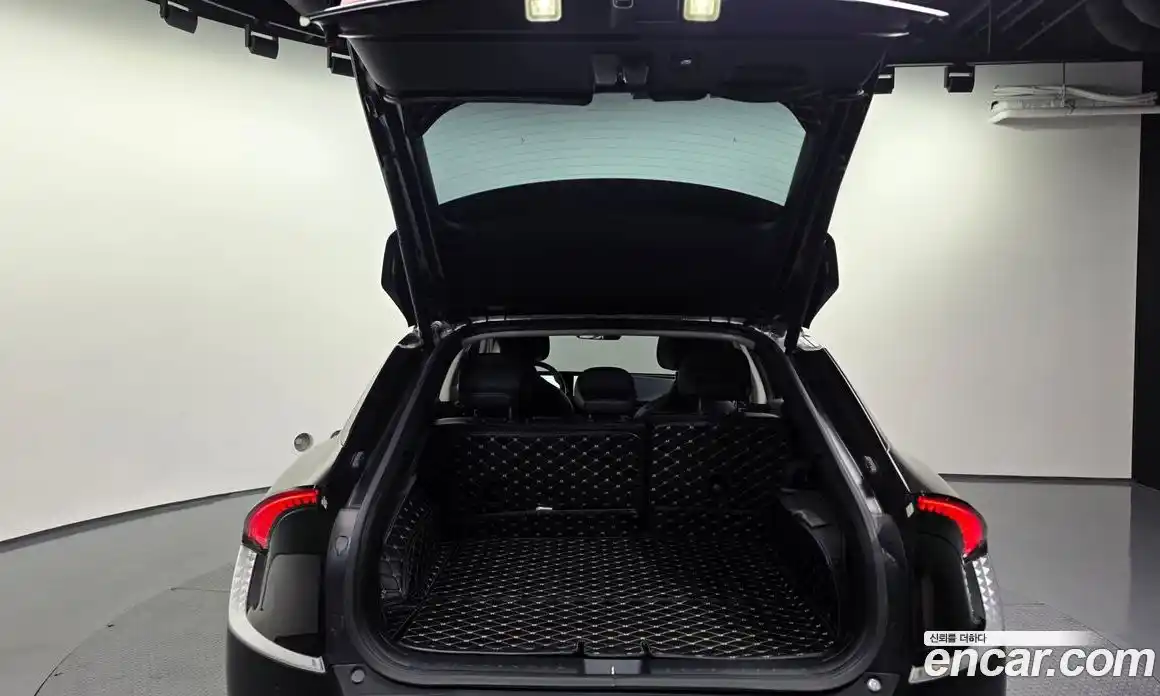 Kia EV6 2022 0.1 Автомат в Москве № 72535, фото 11