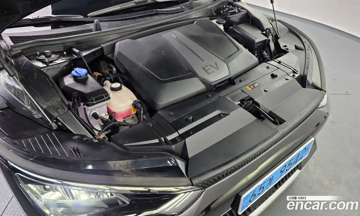 Kia EV6 2022 0.1 Автомат в Москве № 72535, фото 19