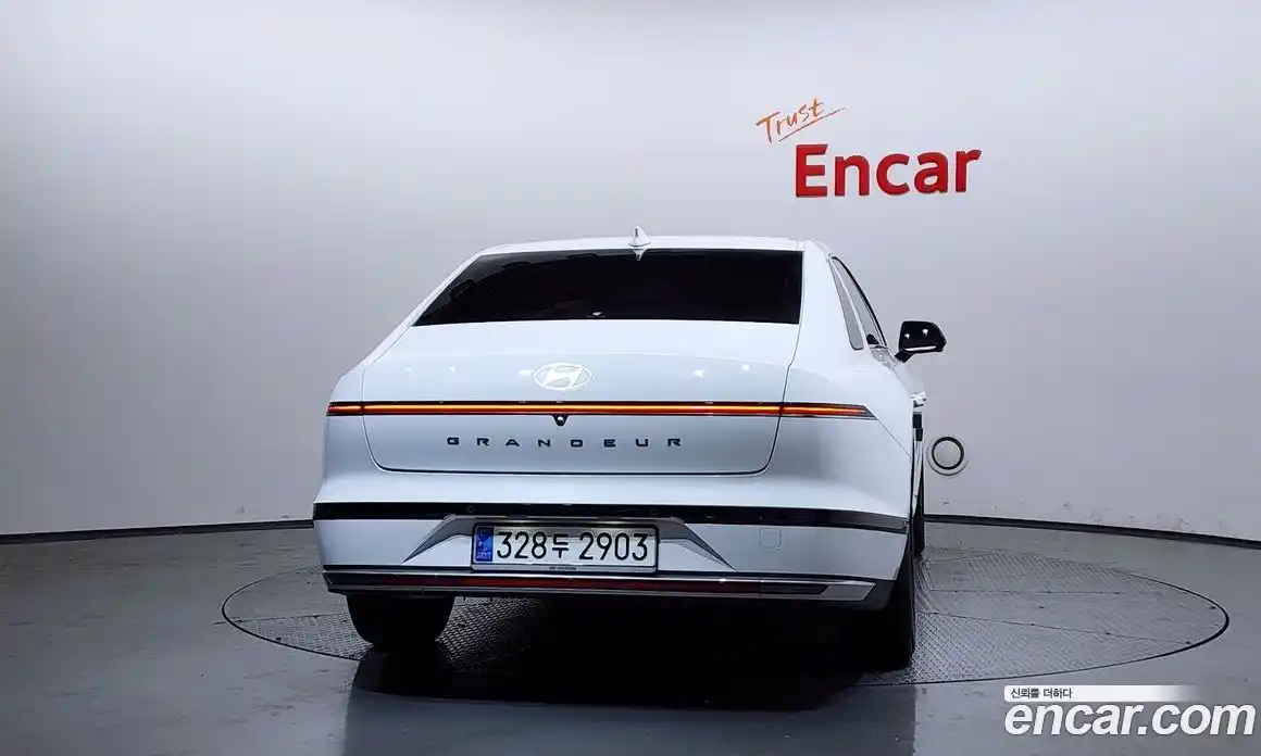 Hyundai Grandeur 2023 2.5 Автомат в Москве № 7256, фото 9