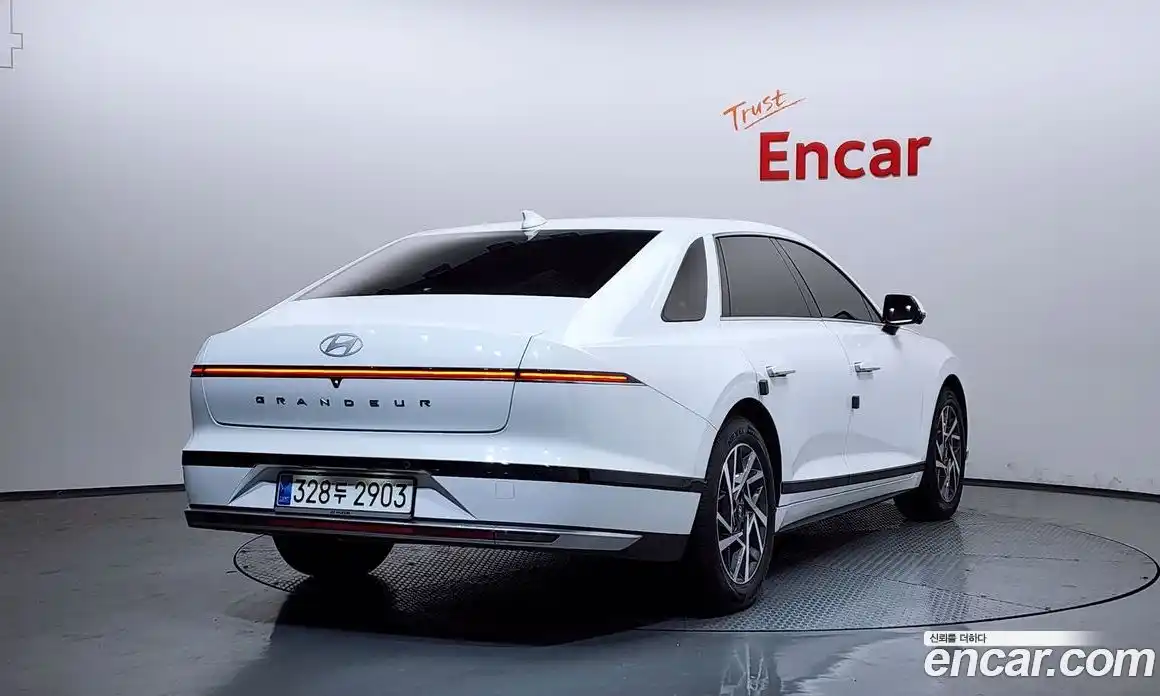 Hyundai Grandeur 2023 2.5 Автомат в Москве № 7256, фото 10