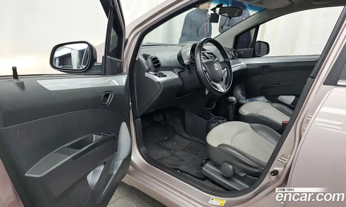 Chevrolet Spark 2012 1.0 Автомат в Москве № 79915, фото 13