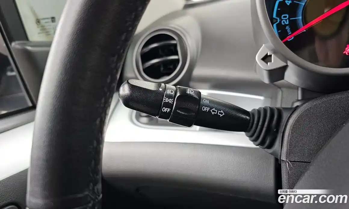 Chevrolet Spark 2012 1.0 Автомат в Москве № 79915, фото 20